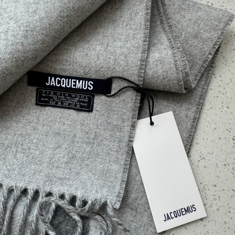 jacquemus grey scarf - Picture 5 of 5